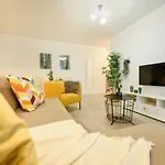 Διαμέρισμα The Comfy Spot - 1 Br-apartment & Parking Included In North Business Area *