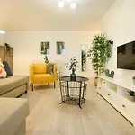 Διαμέρισμα The Comfy Spot - 1 Br-apartment & Parking Included In North Business Area