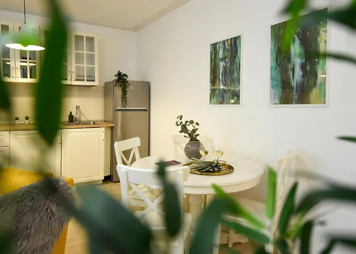 The Comfy Spot - 1 Br-apartment & Parking Included In North Business Area * Bukarest