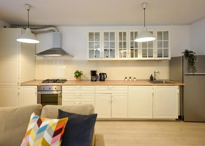 The Comfy Spot - 1 Br-apartment & Parking Included In North Business Area Bukareszt
