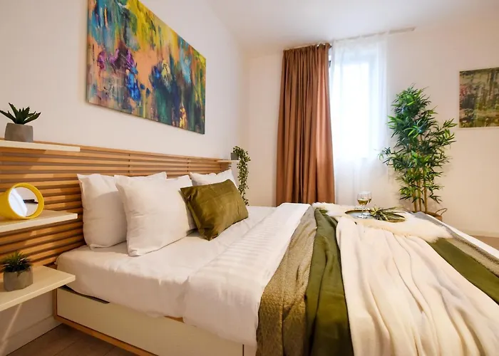 Apartament The Comfy Spot - 1 Br-apartment & Parking Included In North Business Area
