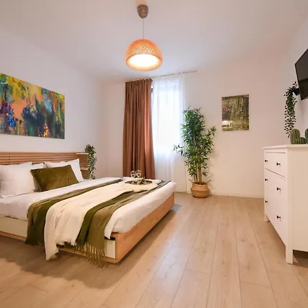 The Comfy Spot - 1 Br-apartment & Parking Included In North Business Area Apartment